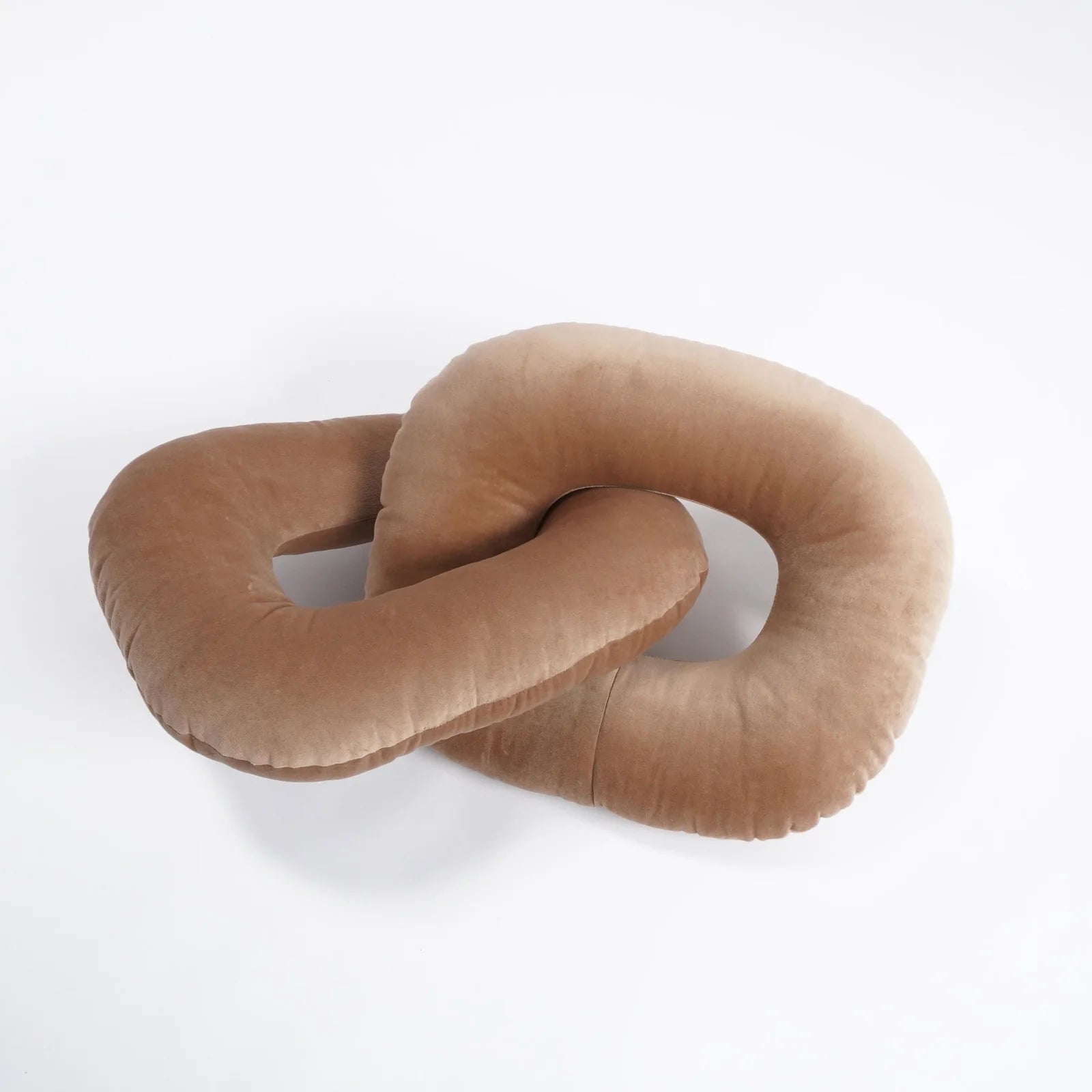 Annie Axtell Chain Link Pillow | Bambi Velvet