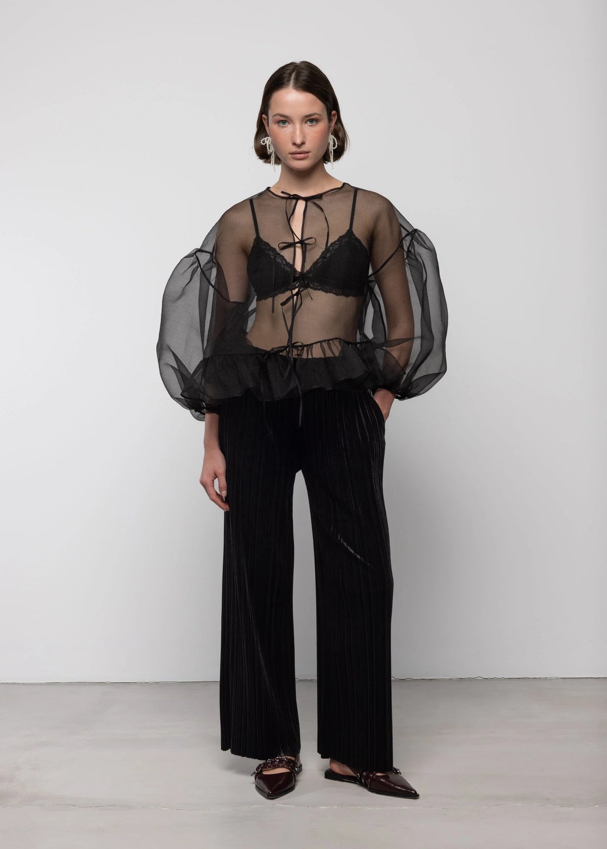 Esthé | Volume Organza Bow Top | Black
