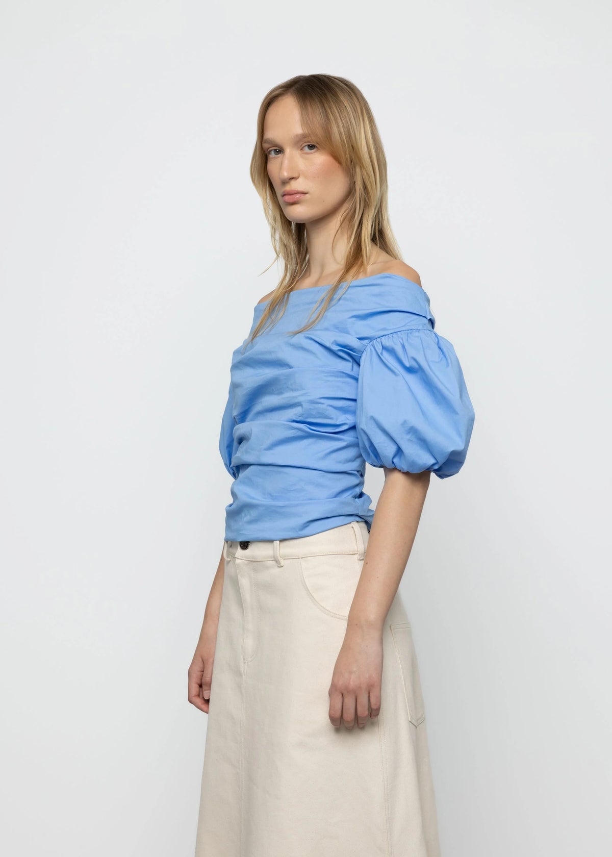 Esthé | Off- Shoulder Poplin Balloon Sleeve | Sky