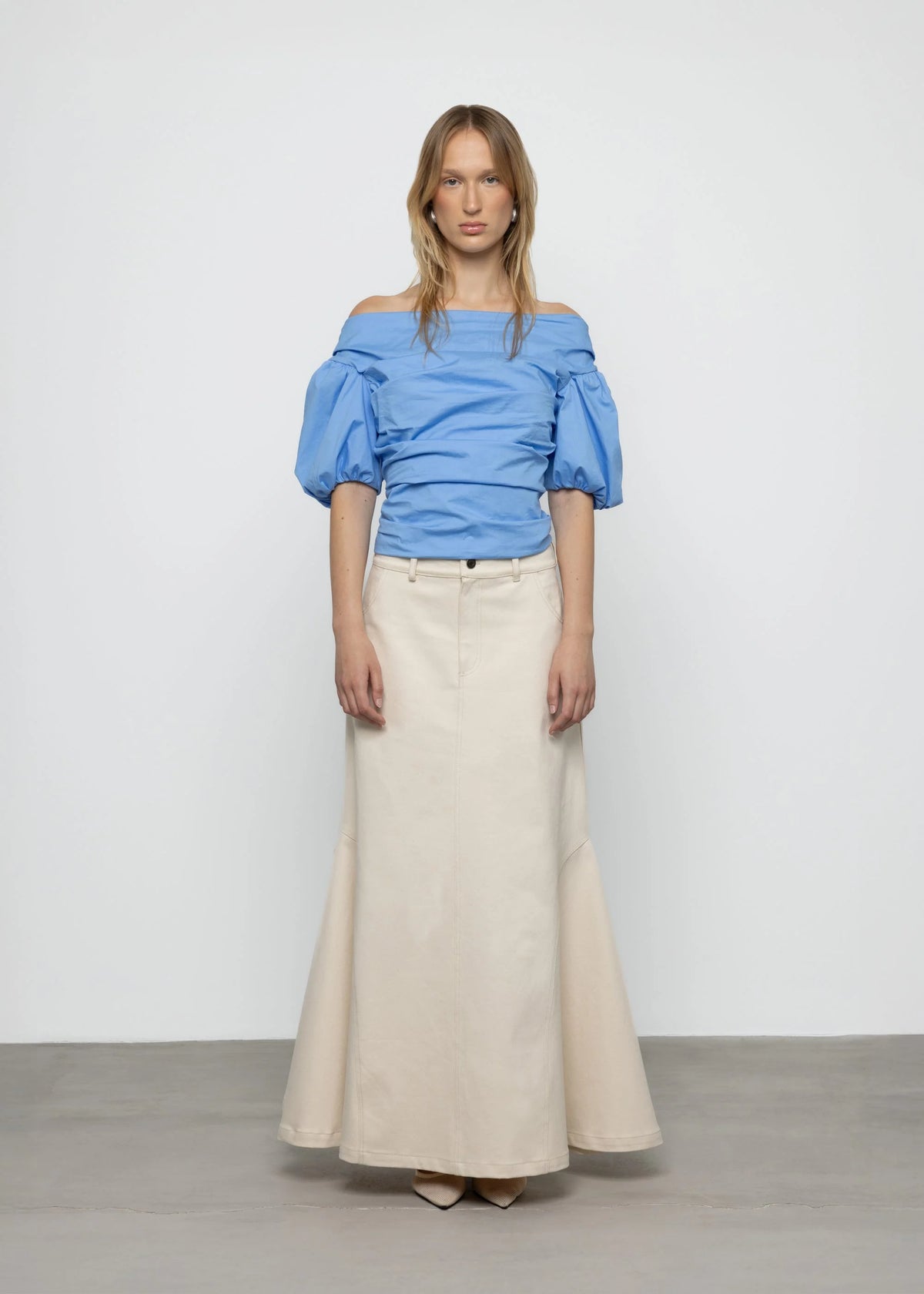 Esthé | Off- Shoulder Poplin Balloon Sleeve | Sky