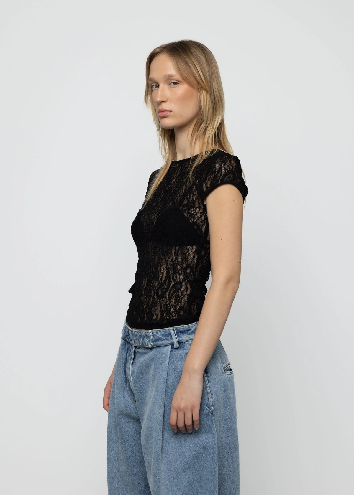 Esthé | Lace Baby Tee | Black