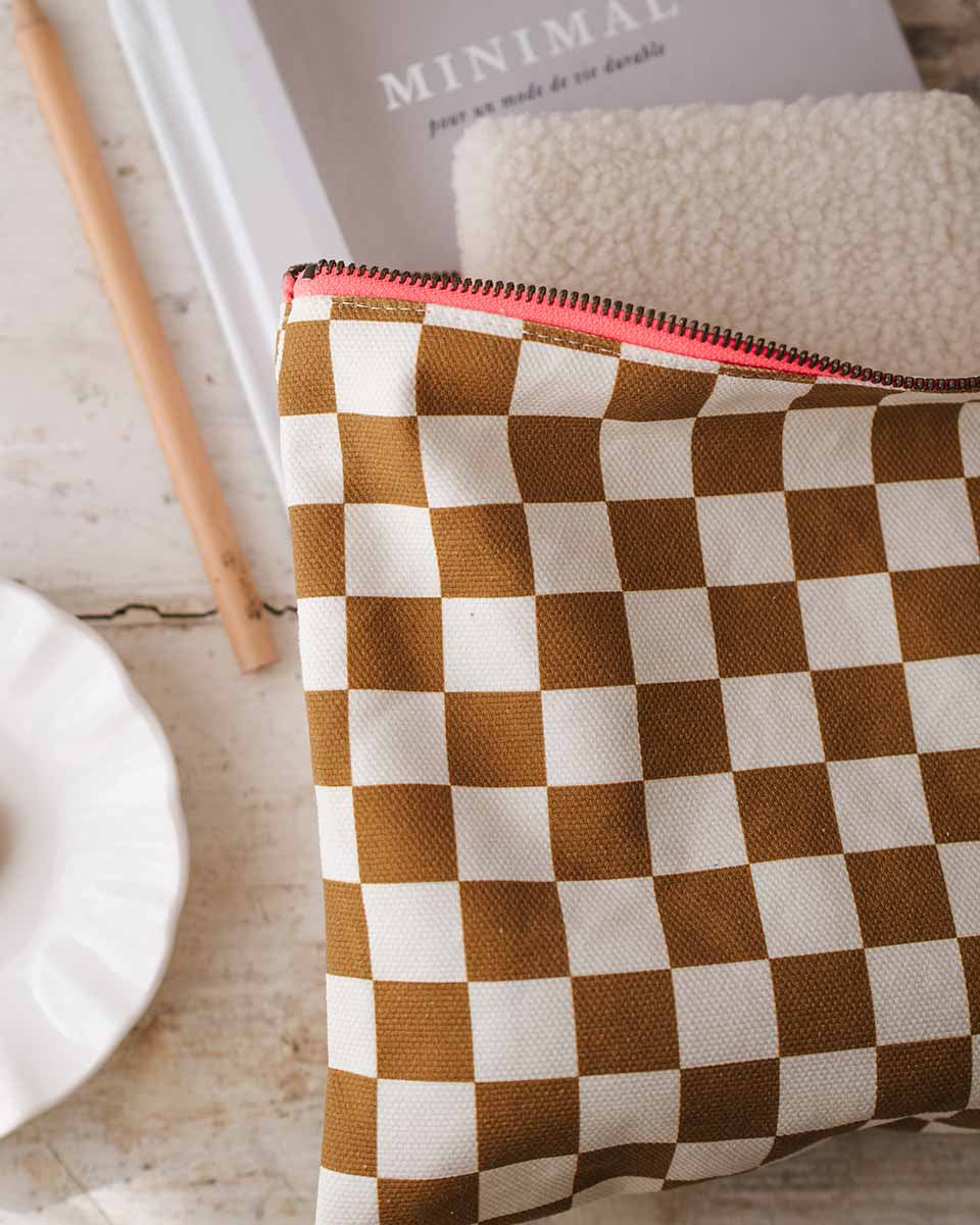 The Big Pouch | Caramel Checker