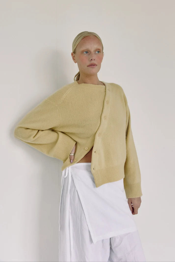 Bohème | The Asymmetric Cashmere Knit |Wheat