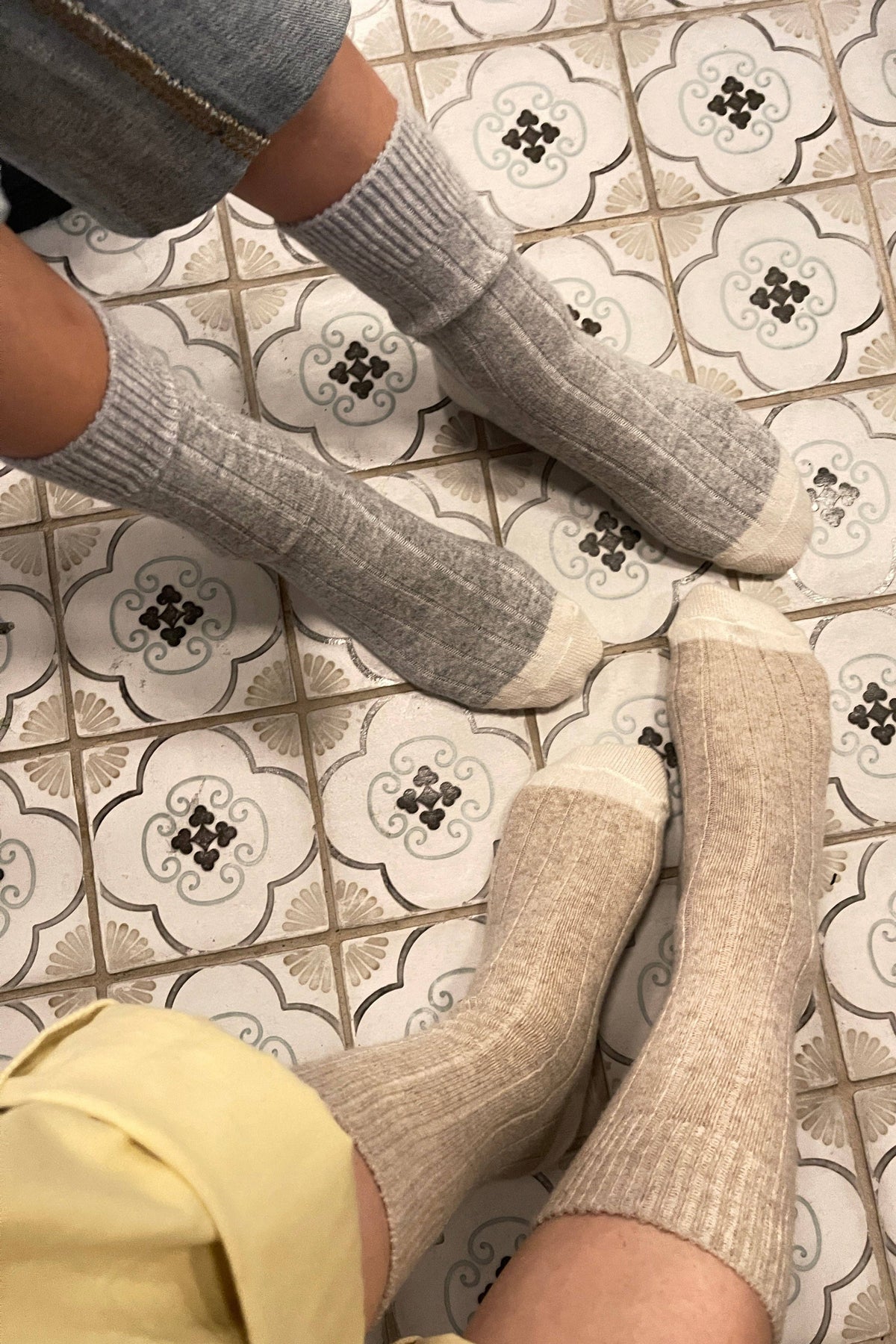 Le Bon Shoppe | Classic Cashmere Socks | Fawn