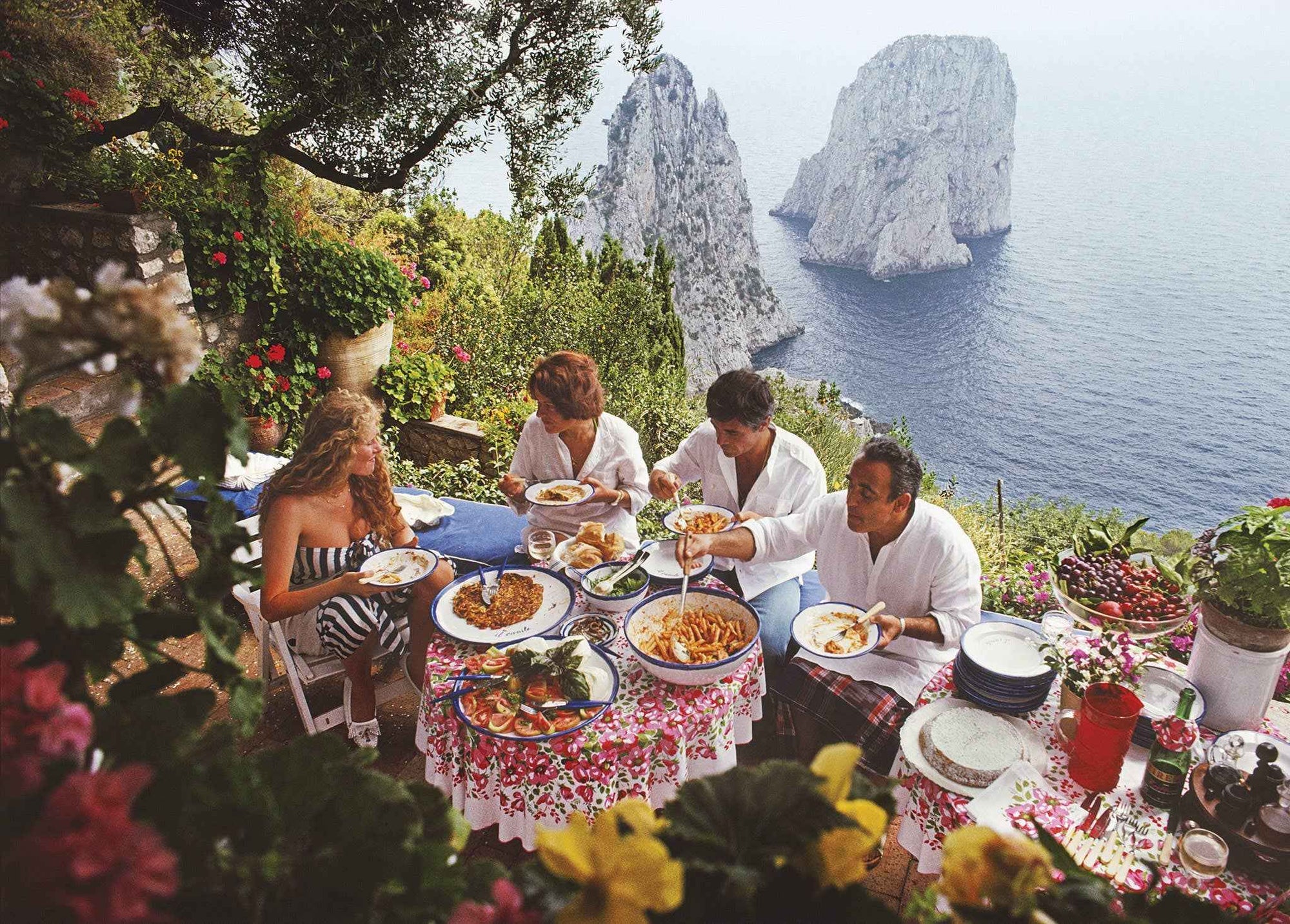 Piecework Puzzle | Slim Aarons Dining Al Fresco
