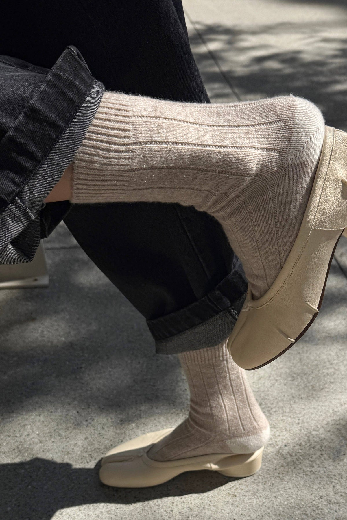 Le Bon Shoppe | Classic Cashmere Socks | Fawn