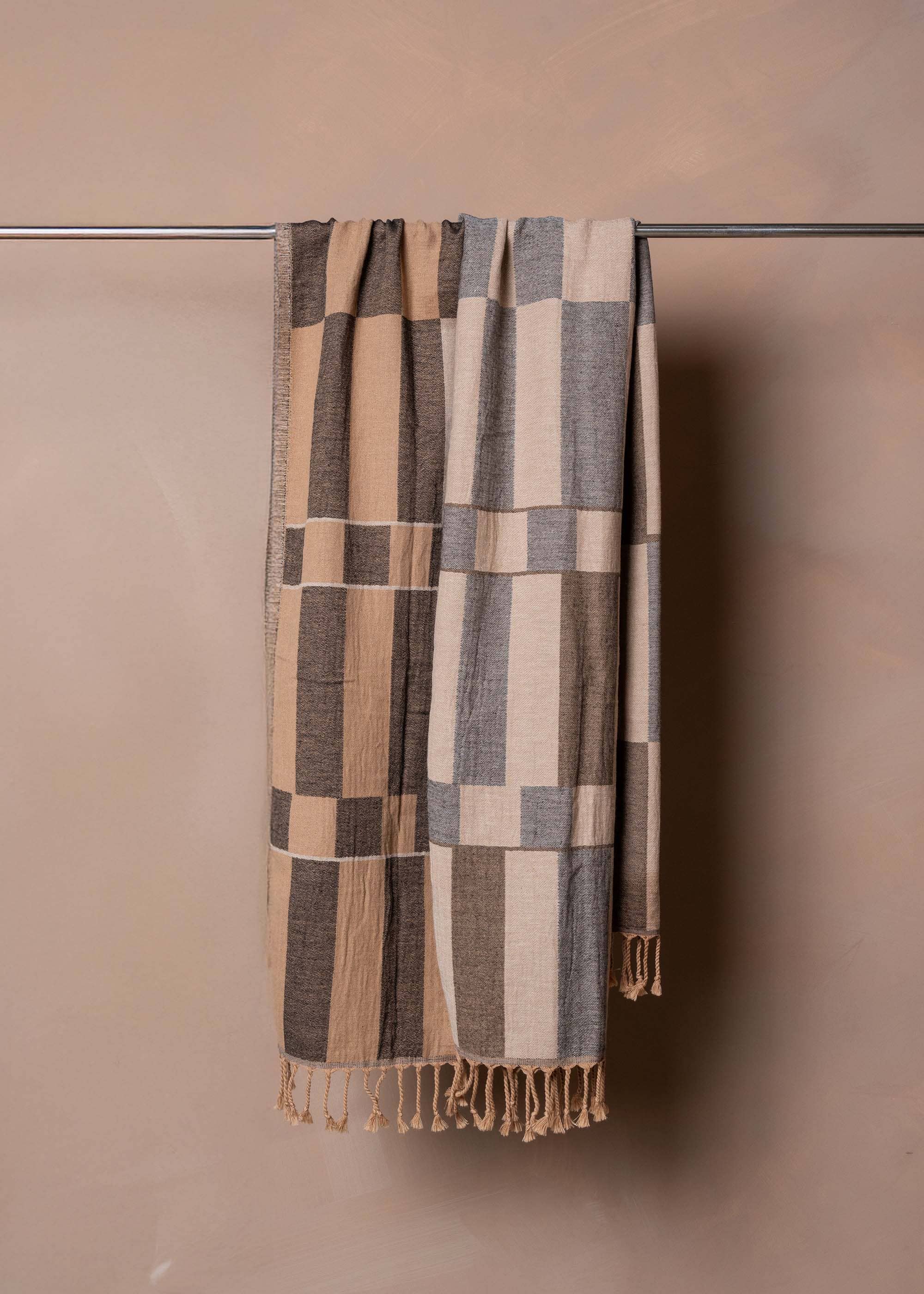 Saardé Turkish Beach Towel | Black/Natural