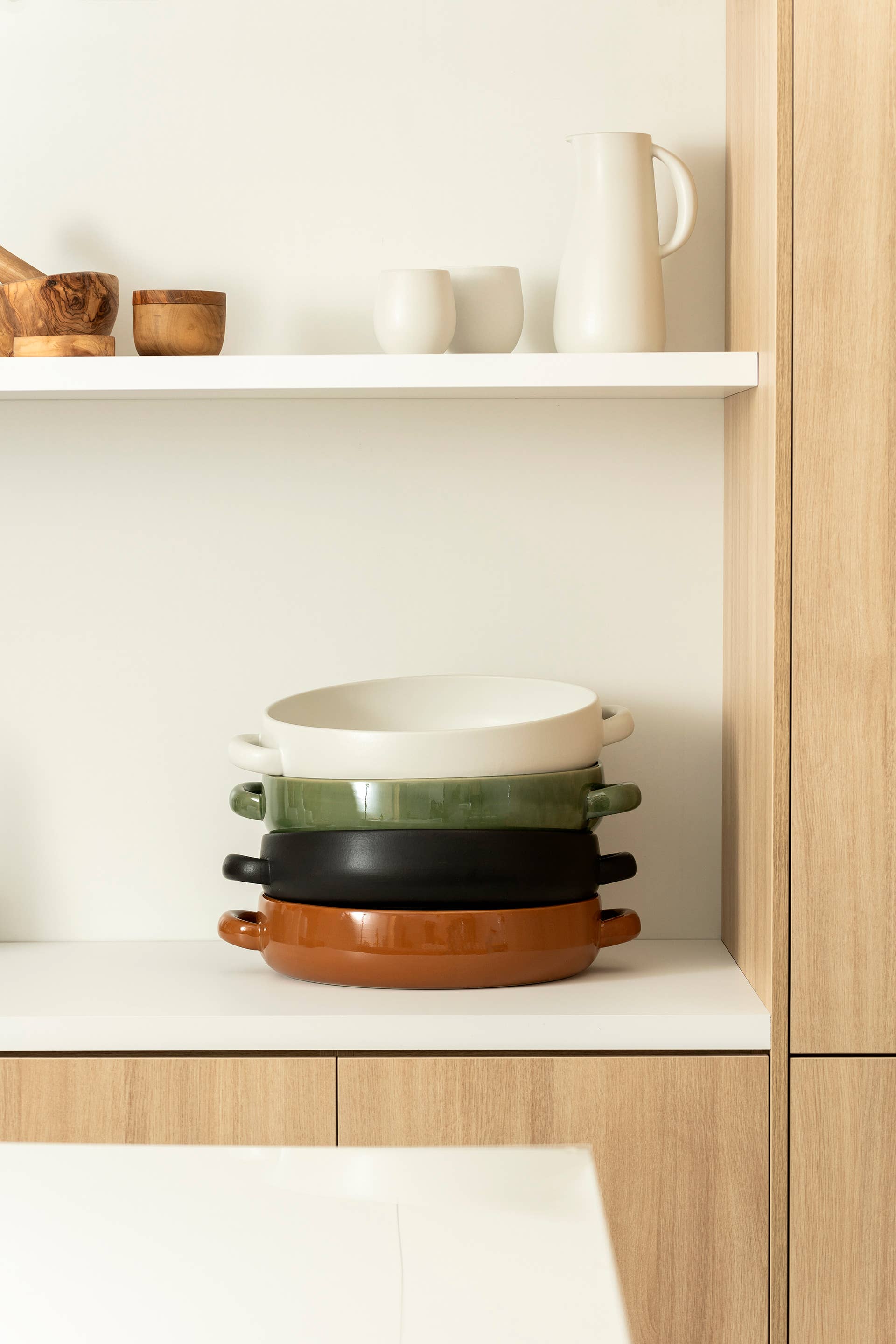 Stoneware Serving Plate with Handles | Matte White