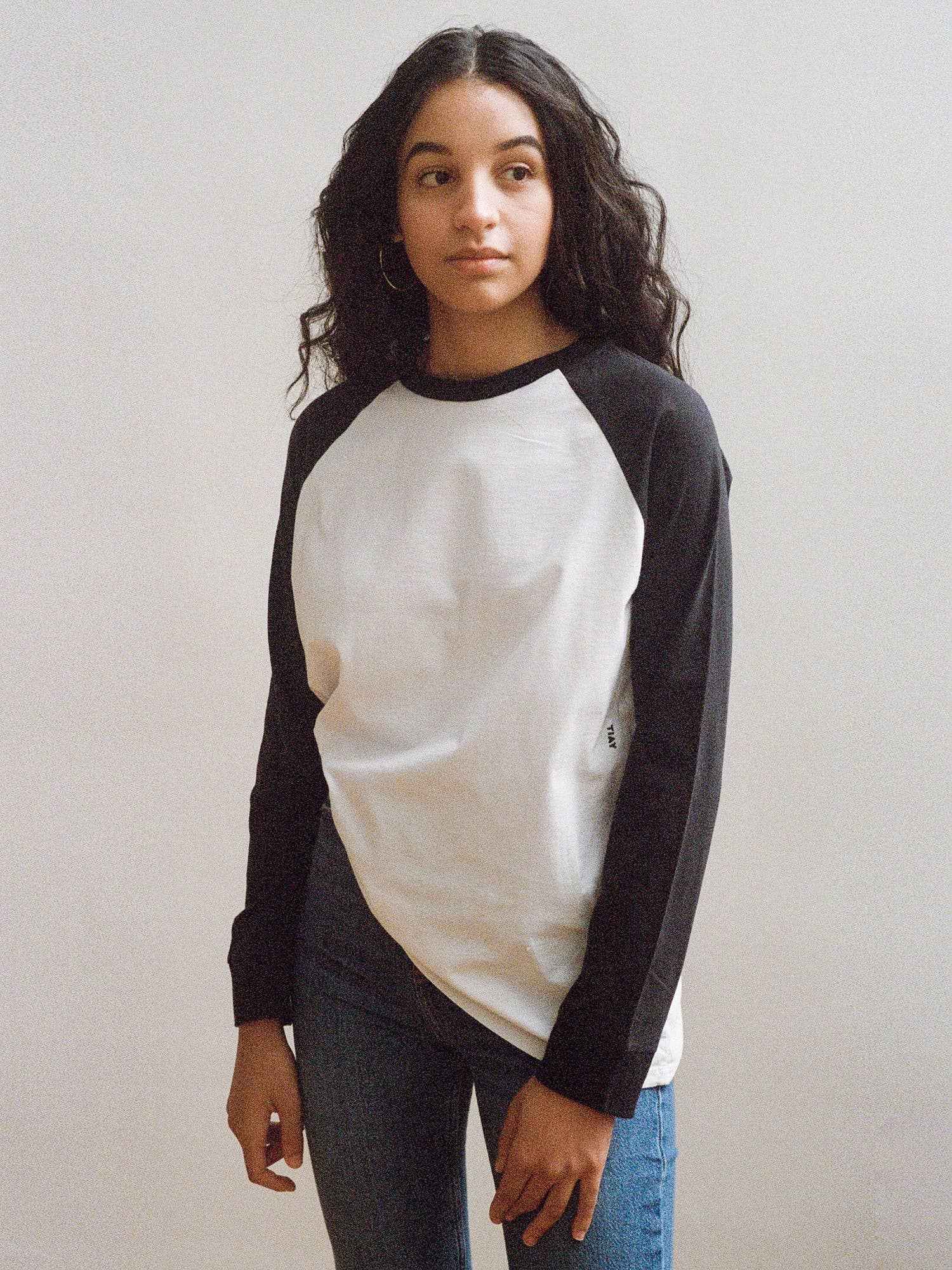 Unisex Raglan Loose Fit T-shirt - Black/White