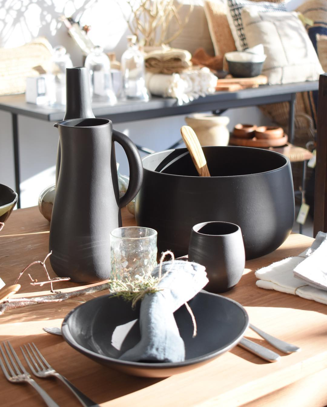 Deep Stoneware Serving Bowl | Matte Black