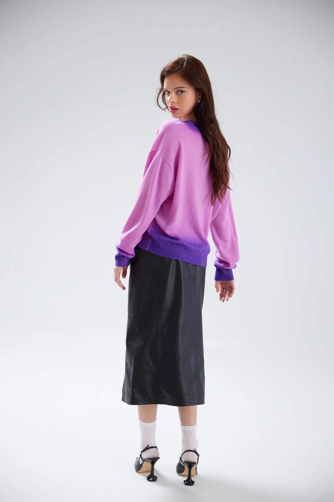 Colorush| Alora Dip Cashmere V neck | Quartz