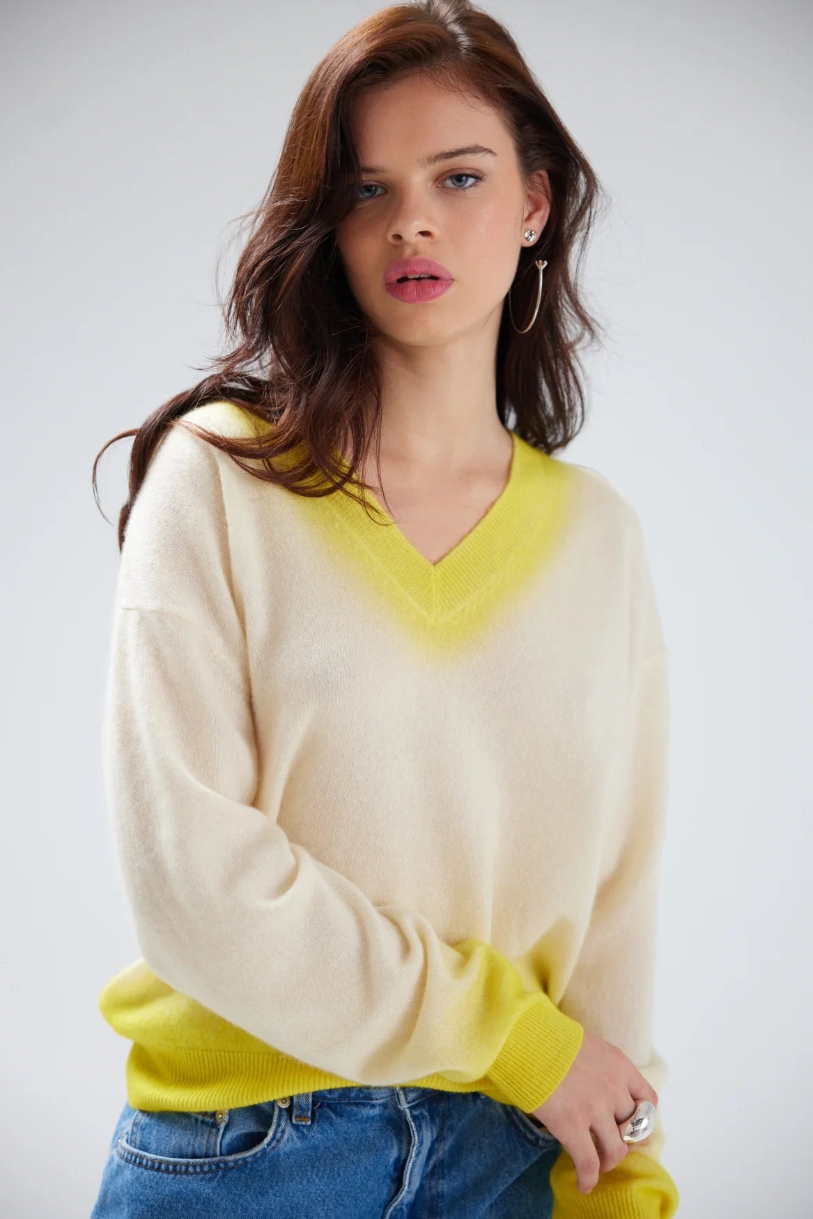 Colorush| Alora Dip Cashmere V neck | Limonada