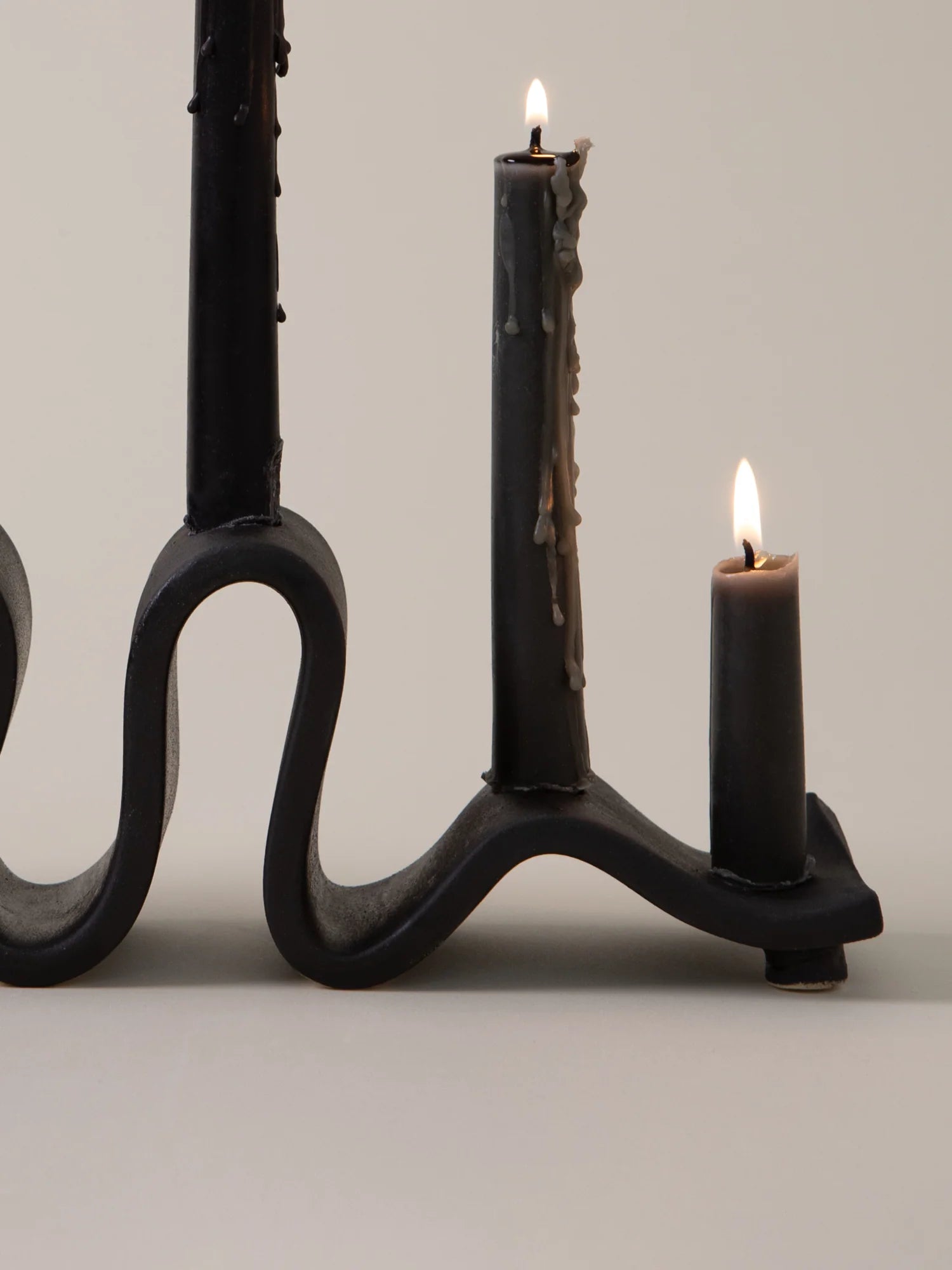 Virginia Sin Weylyn Candelabra | Black