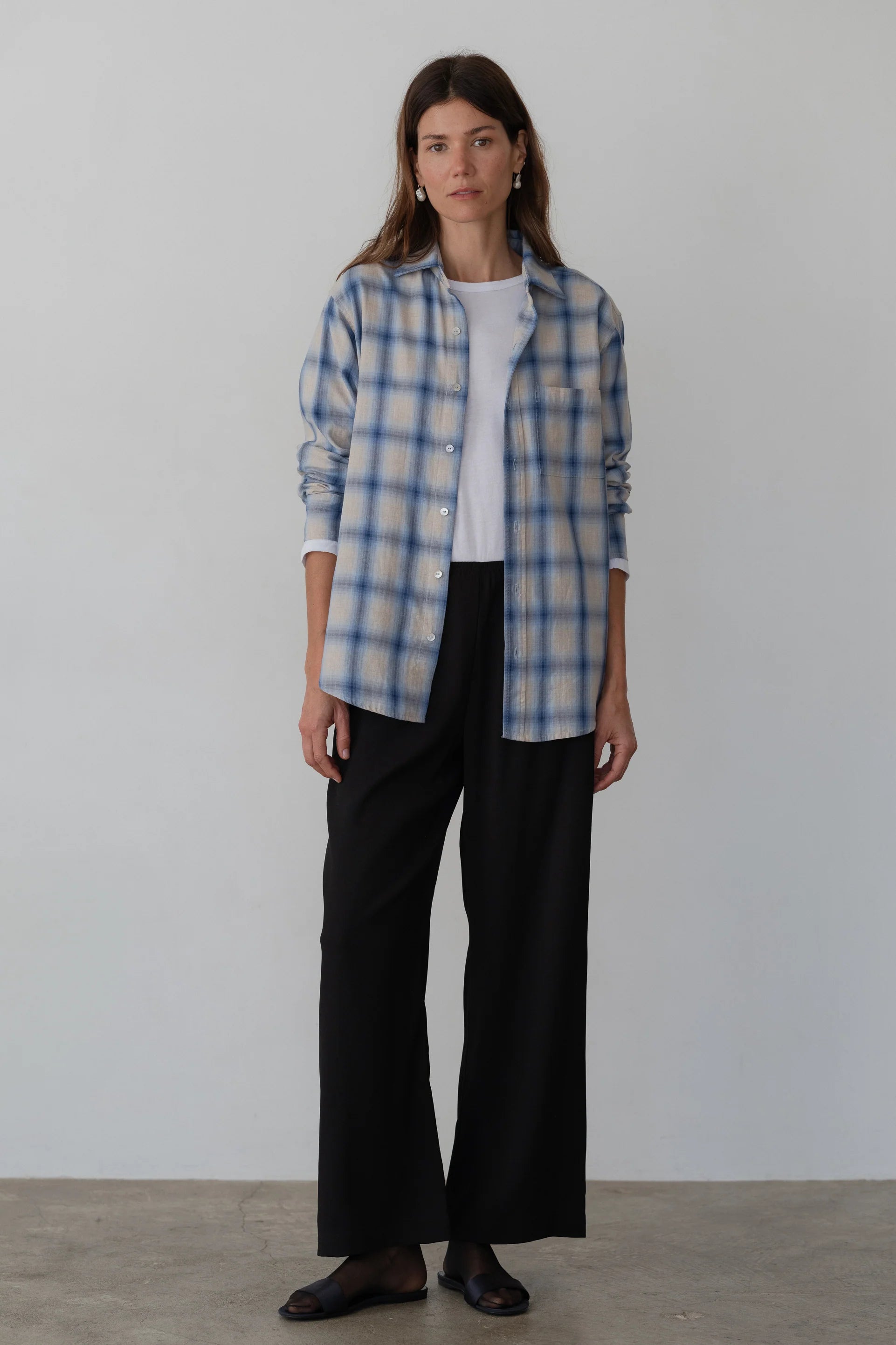 Donni | The Crepe Simple Pant | Jet