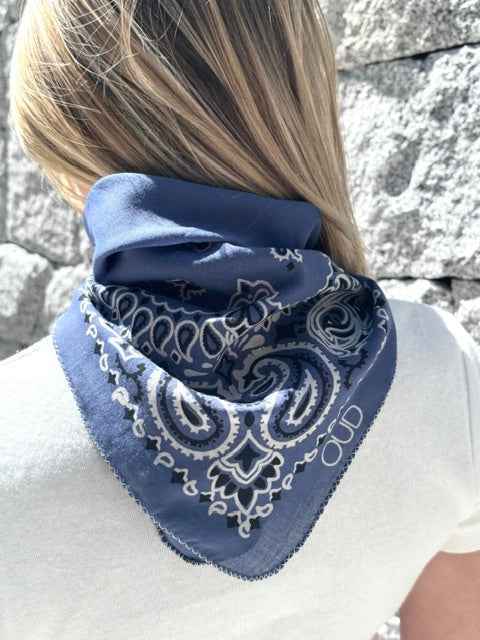 Oud Wears | The Vintage Scarf | vintage blue