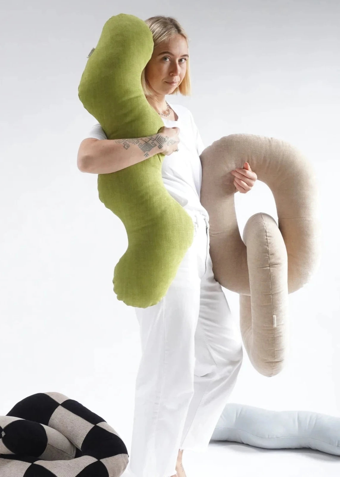 Annie Axtell Chain Link Pillow | Oat Chenille