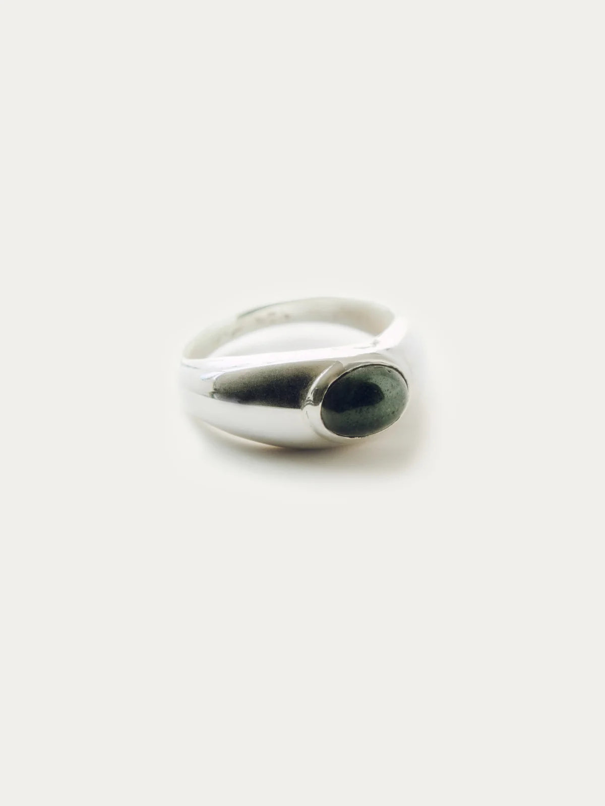 Vimeria | Chunky Ring with Green Agate