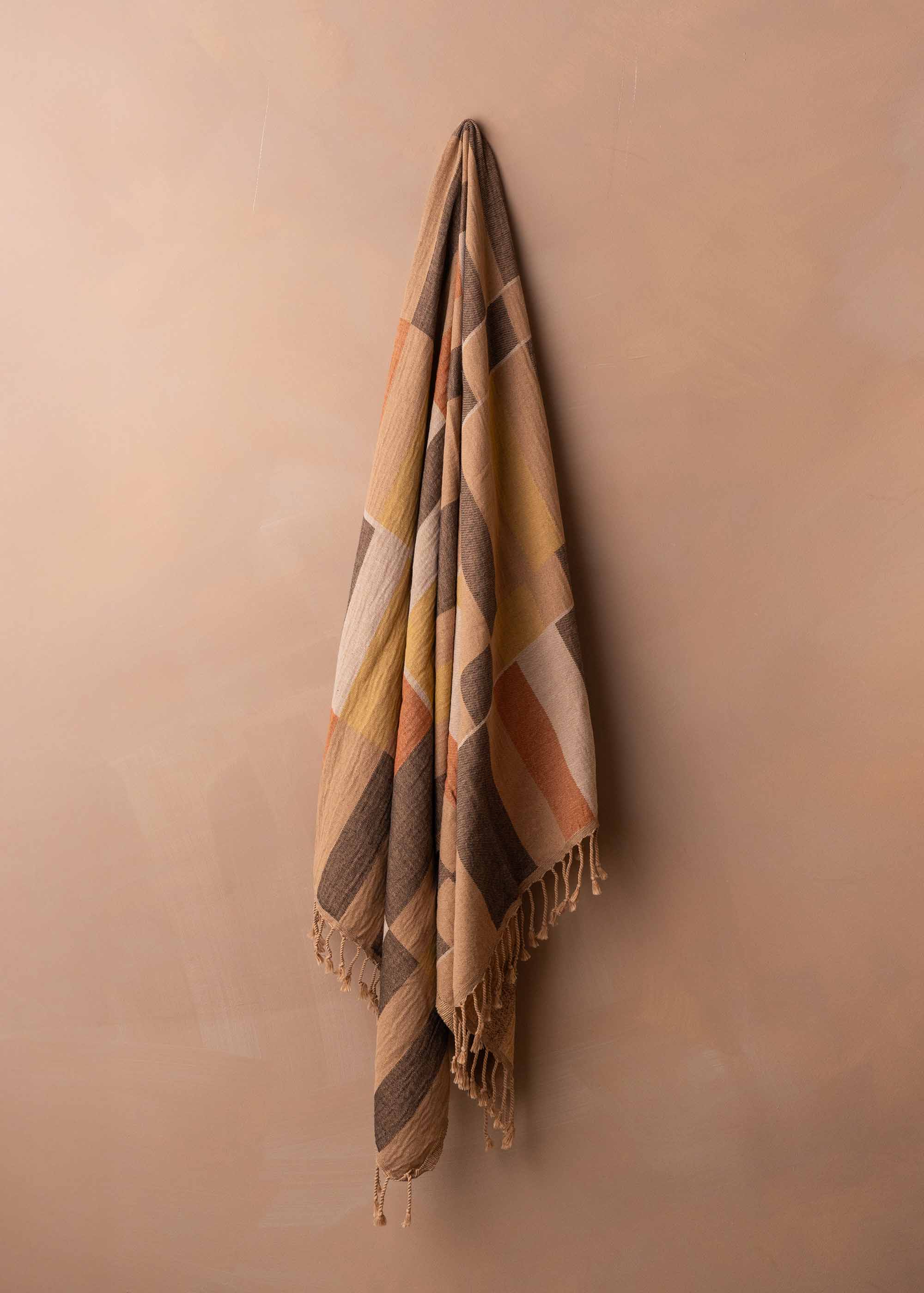Saardé Turkish Beach Towel | Black/Terracotta