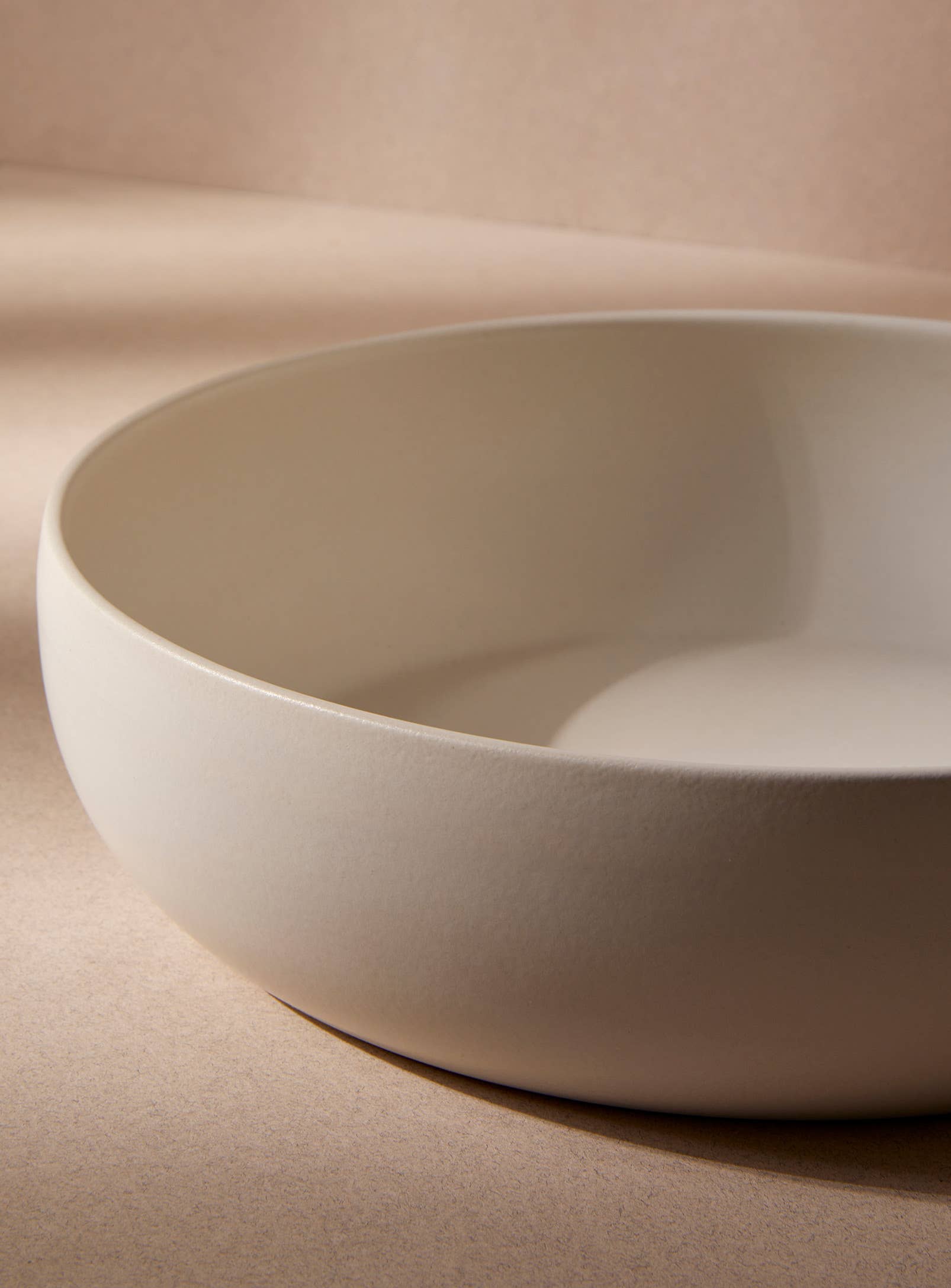 Shallow Serving Bowl | Matte White